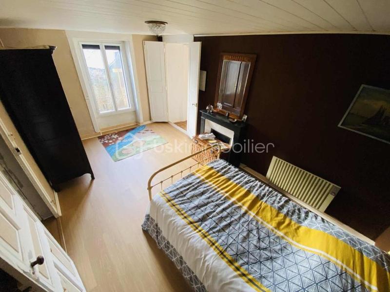 Maison en pierre - 1 638 m² - 10 pièces