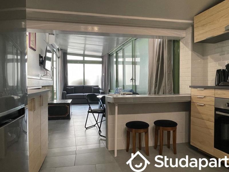 Chambre - 12 m² - 1 pièce