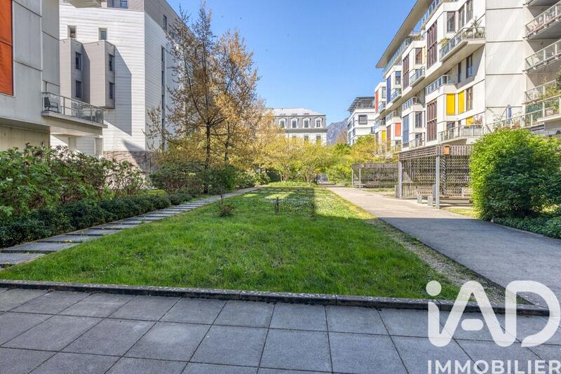 Appartement - 103 m² - 4 pièces