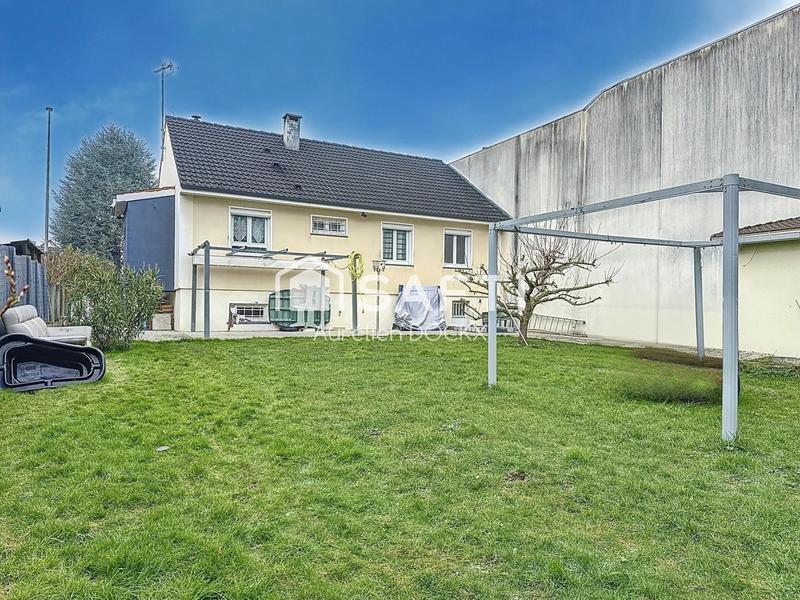 Maison - 130 m² - 6 pièces