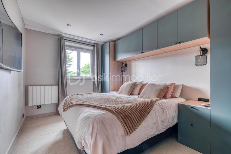 Duplex - 93 m² - 5 pièces