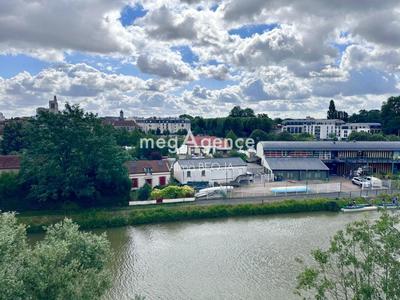 Appartement - 83 m² - 4 pièces