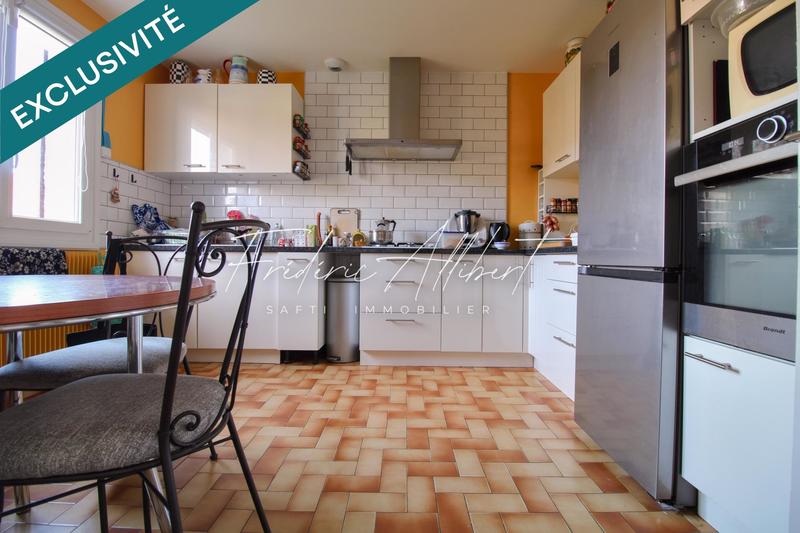 Maison - 135 m² - 7 pièces