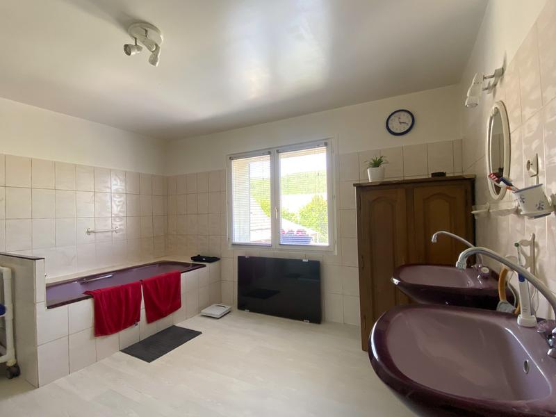 Maison - 142 m² - 5 pièces