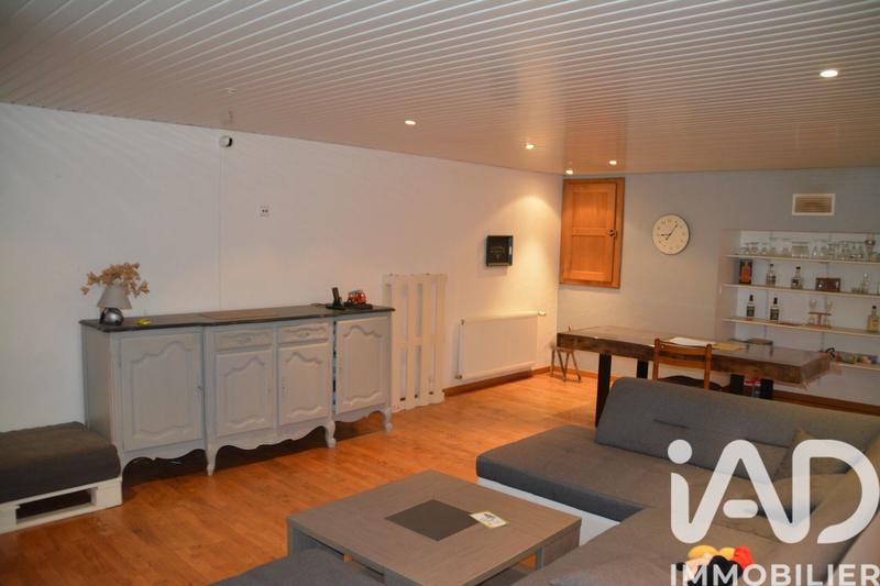 Maison - 243 m² - 8 pièces