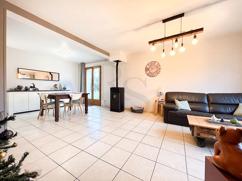 Maison - 108 m² - 5 pièces