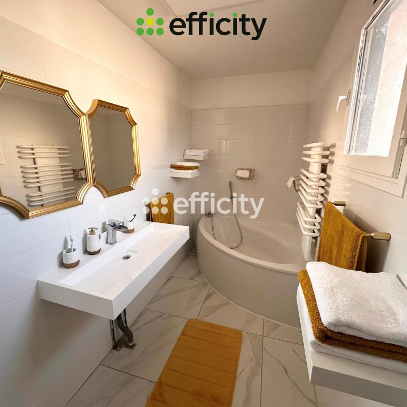 Maison - 180 m² - 5 pièces