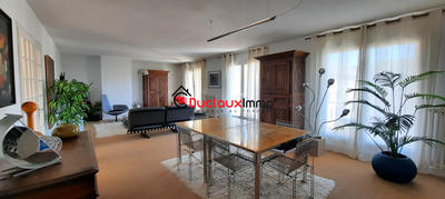 Appartement - 164 m² - 5 pièces