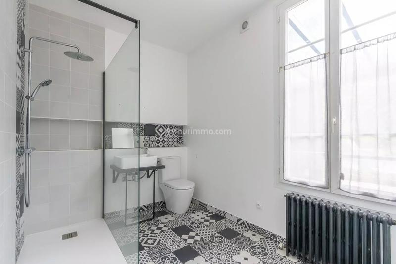 Maison - 223 m² - 8 pièces