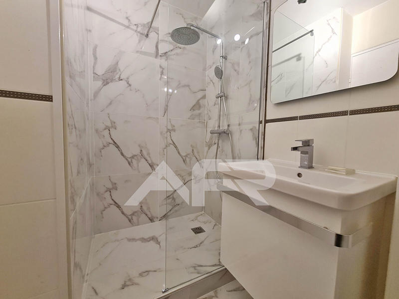 Appartement - 93 m² - 4 pièces