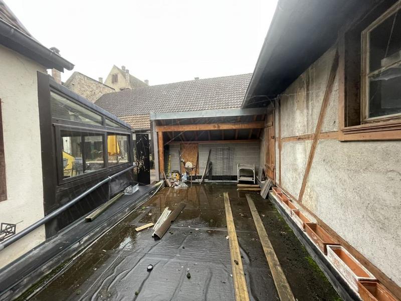 Immeuble - 555 m² - 3 pièces