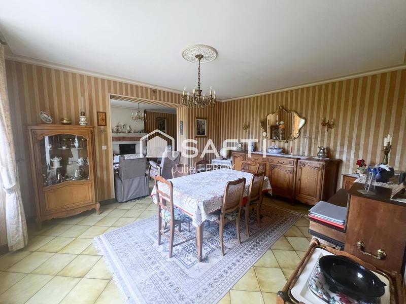 Maison - 151 m² - 8 pièces