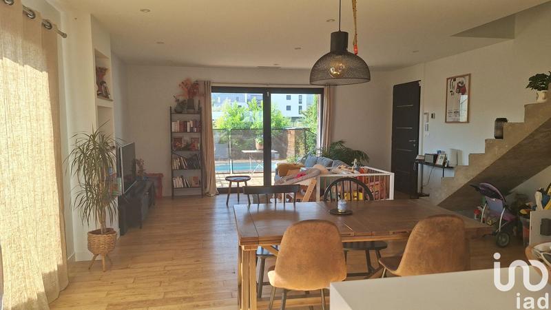 Maison - 115 m² - 4 pièces