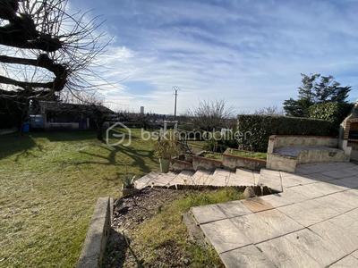 Maison - 111 m² - 5 pièces