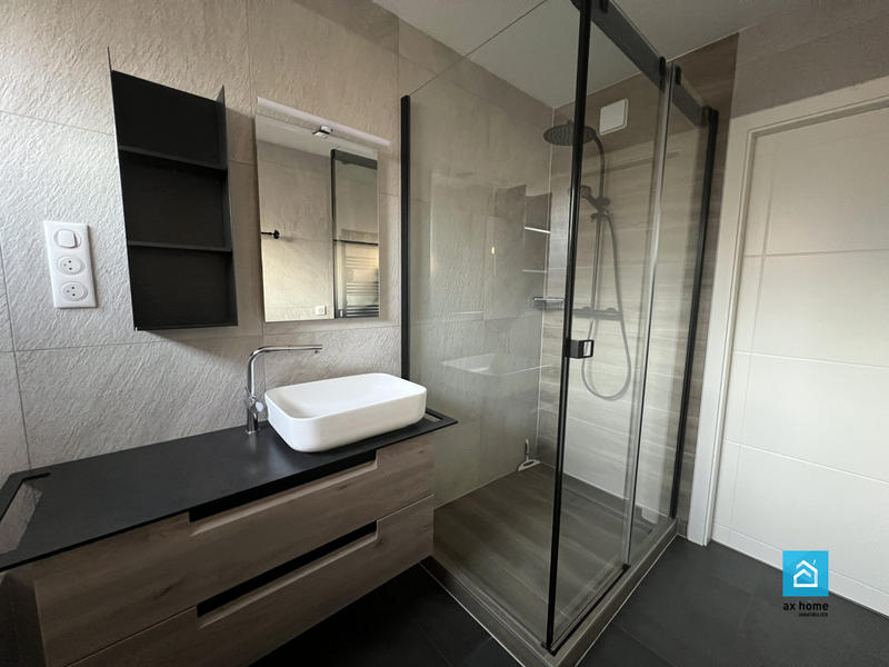 Appartement - 100 m² - 4 pièces