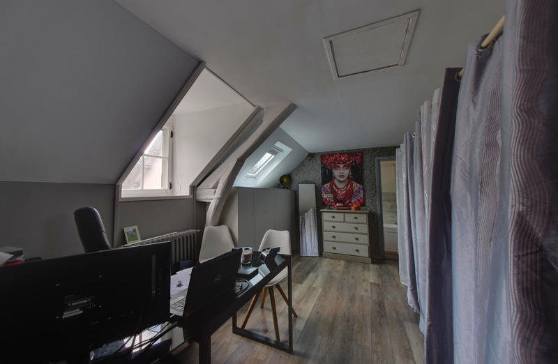 Maison - 95 m² - 5 pièces