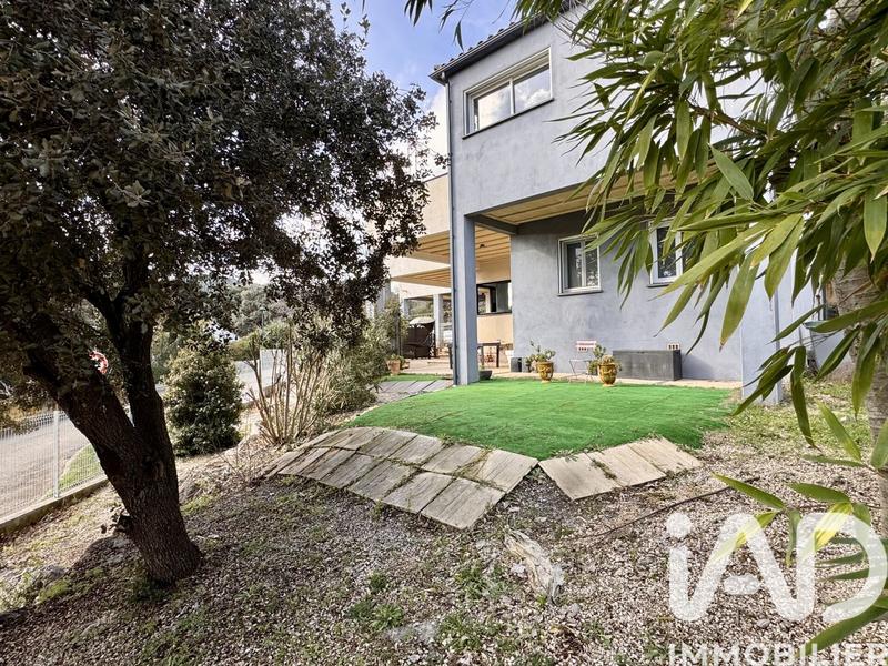 Maison de maîtres - 209 m² - 5 pièces