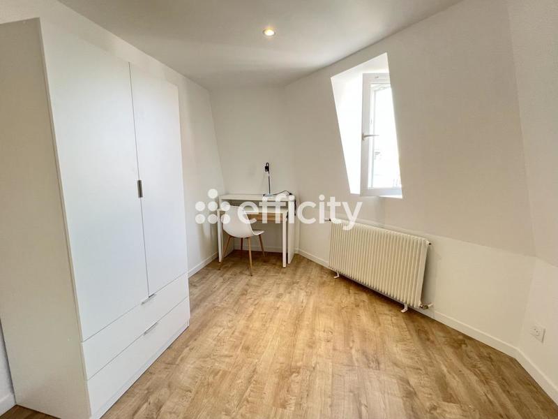 Immeuble - 109 m² - 6 pièces