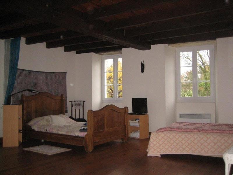 Maison - 246 m² - 8 pièces