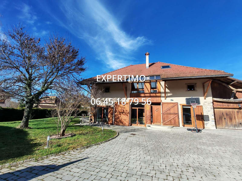 Maison - 200 m² - 10 pièces