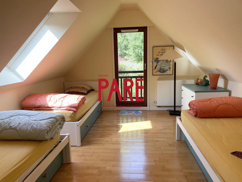 Maison - 167 m² - 8 pièces