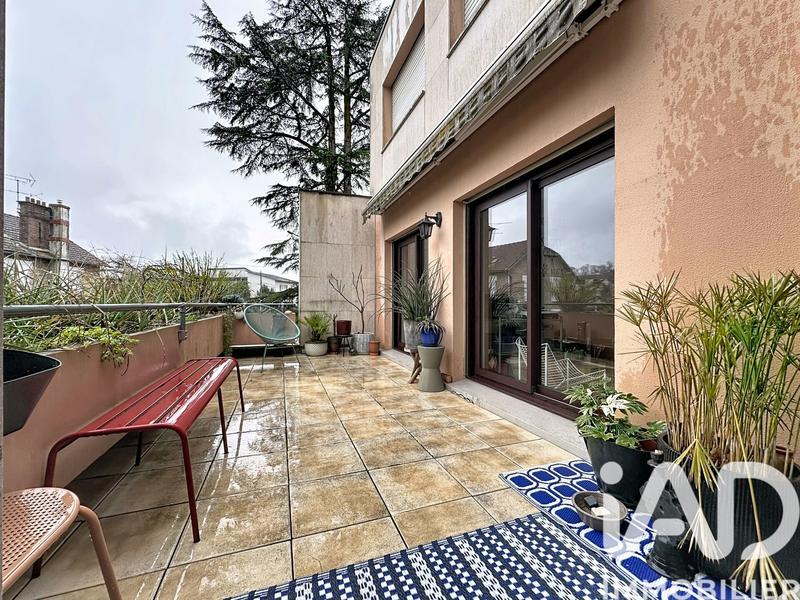 Appartement - 108 m² - 4 pièces