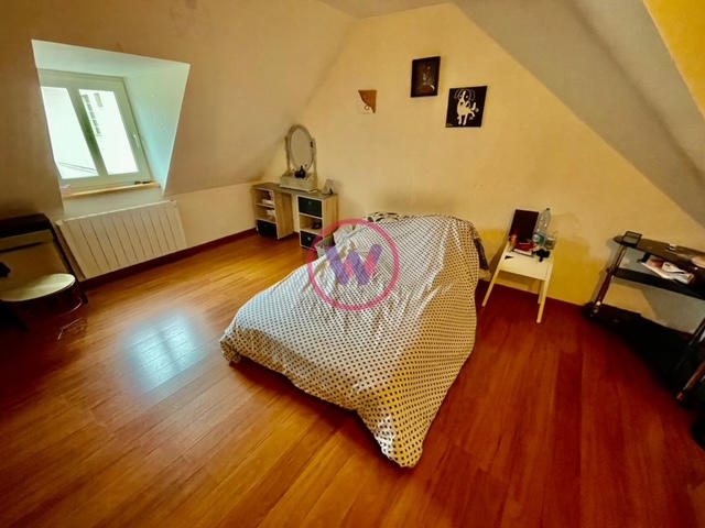 Maison - 167 m² - 8 pièces