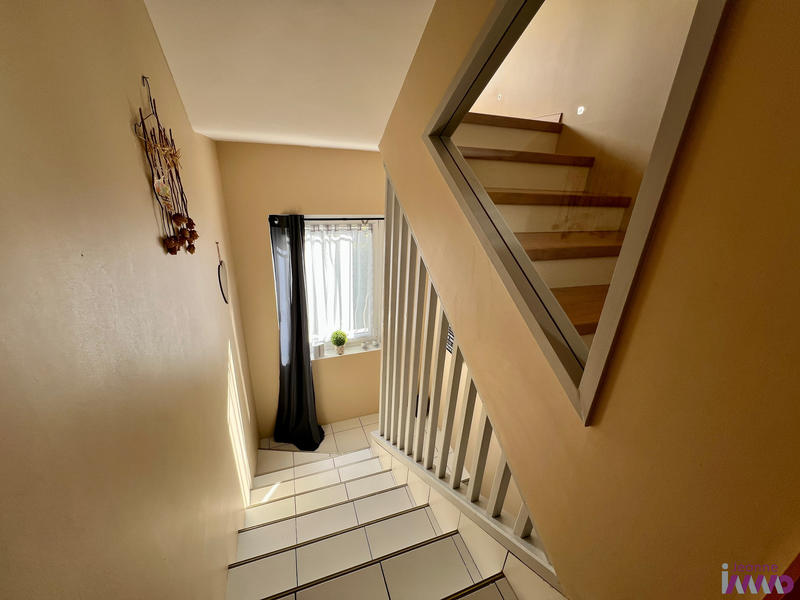 Maison - 190 m² - 7 pièces