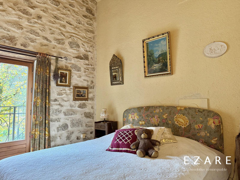 Maison ancienne - 828 m² - 12 pièces