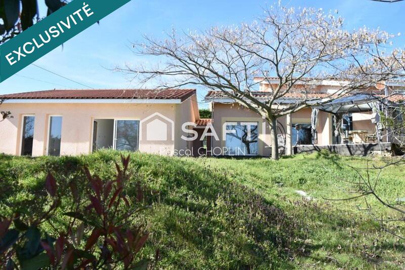 Maison - 274 m² - 11 pièces