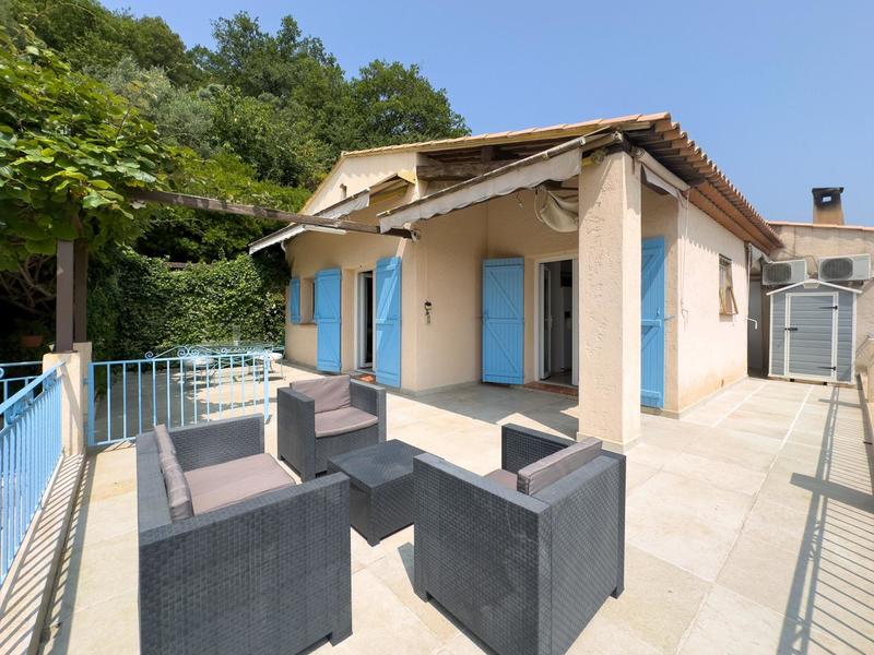 Maison - 204 m² - 6 pièces