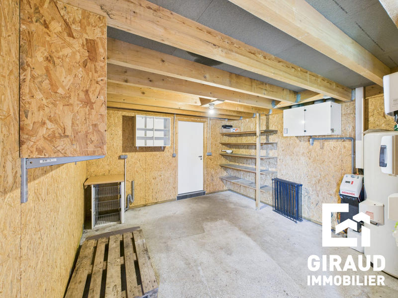 Maison - 92 m² - 4 pièces