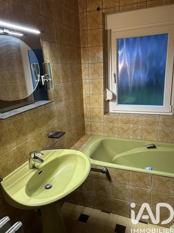 Maison - 96 m² - 6 pièces