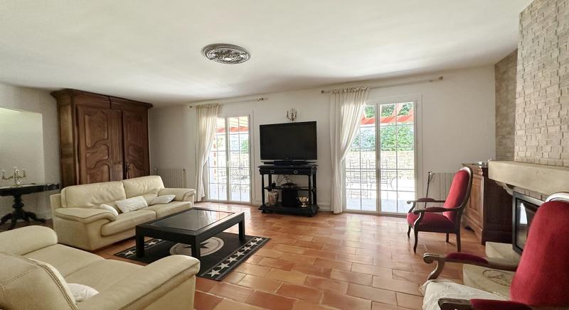 Maison - 265 m² - 7 pièces