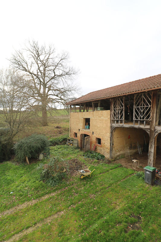 Maison - 204 m² - 5 pièces