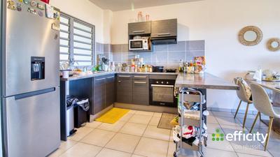 Appartement - 81 m² - 3 pièces