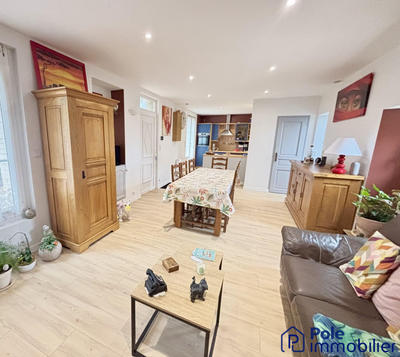 Maison - 151 m² - 6 pièces