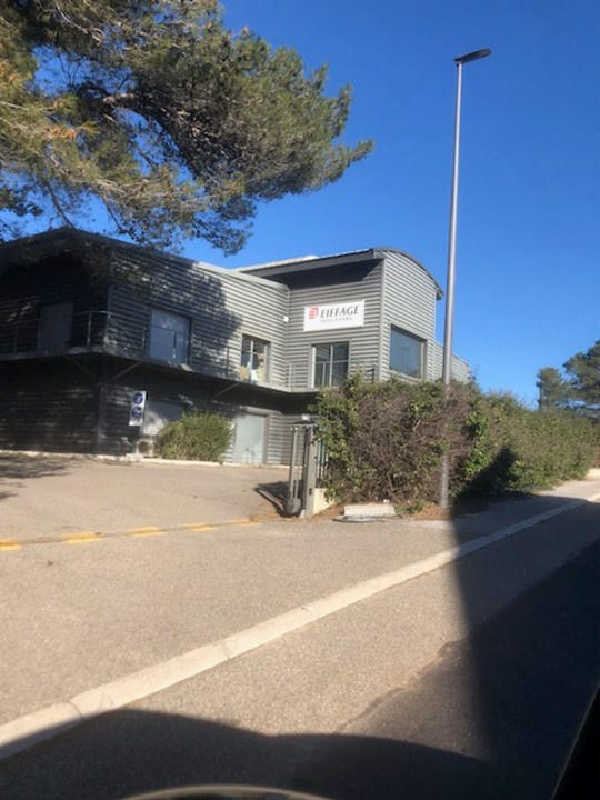 Entrepôt - 1 455 m²