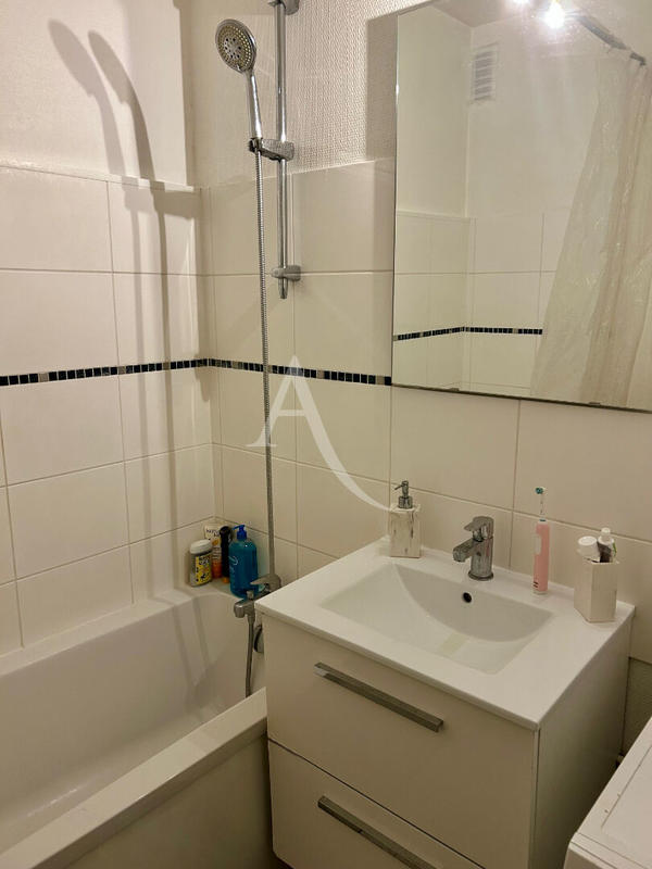 Appartement - 57 m² - 2 pièces