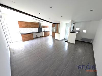 Maison - 86 m² - 4 pièces