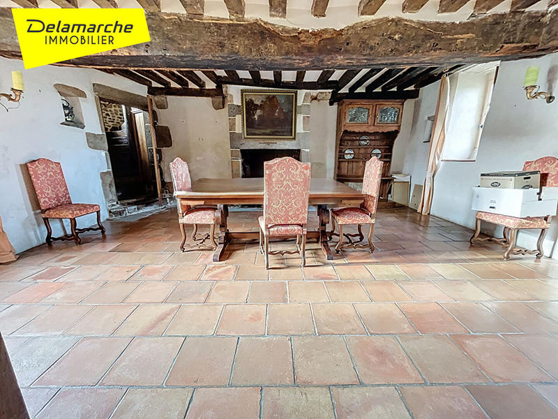 Maison - 340 m² - 10 pièces