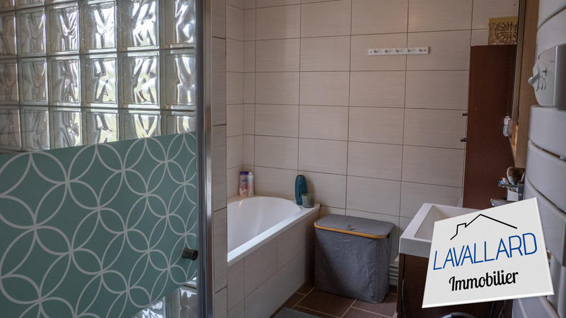 Maison - 110 m² - 6 pièces