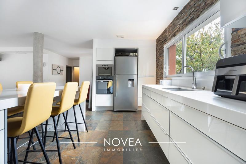 Maison - 159 m² - 7 pièces