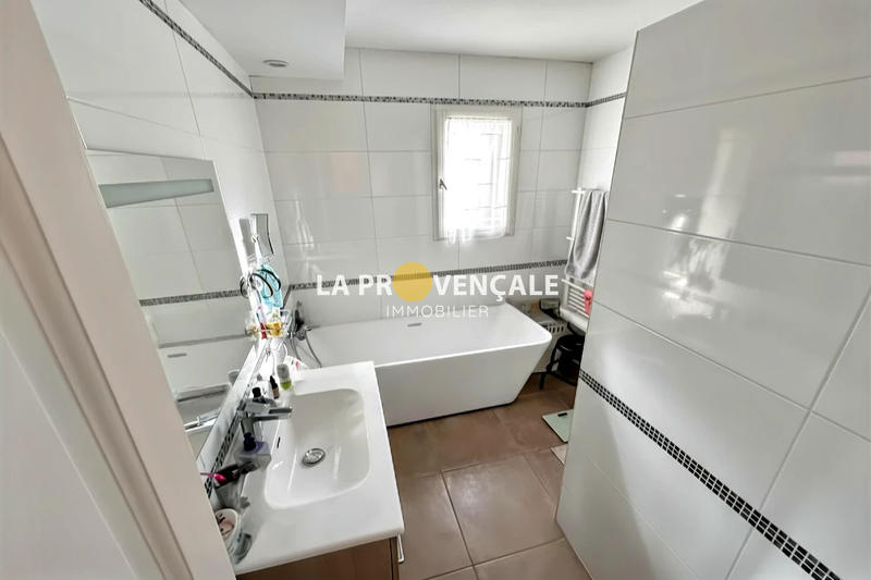 Maison - 137 m² - 6 pièces