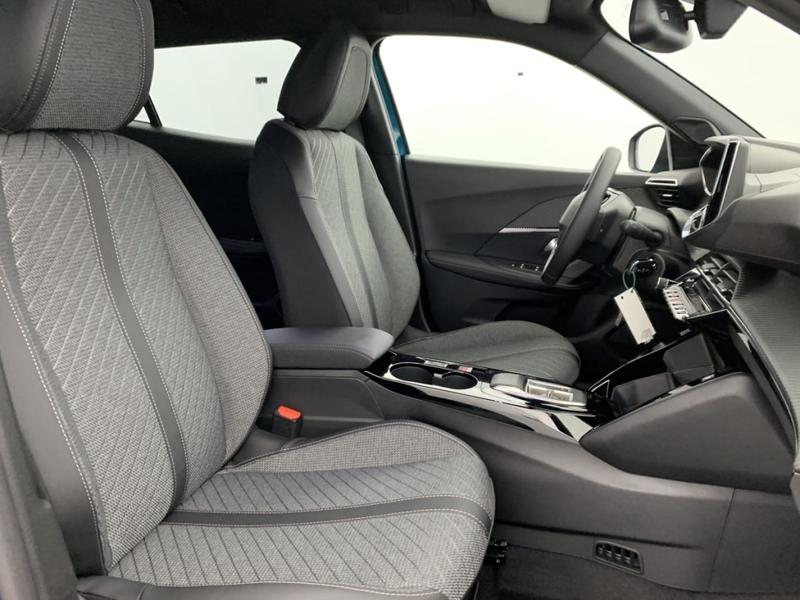 Peugeot 2008 II Hybrid 145 e-Dcs6 Allure