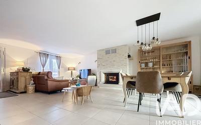 Maison - 141 m² - 6 pièces