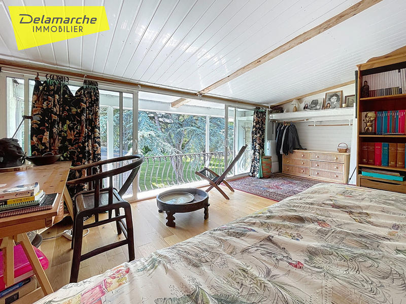 Maison - 245 m² - 6 pièces