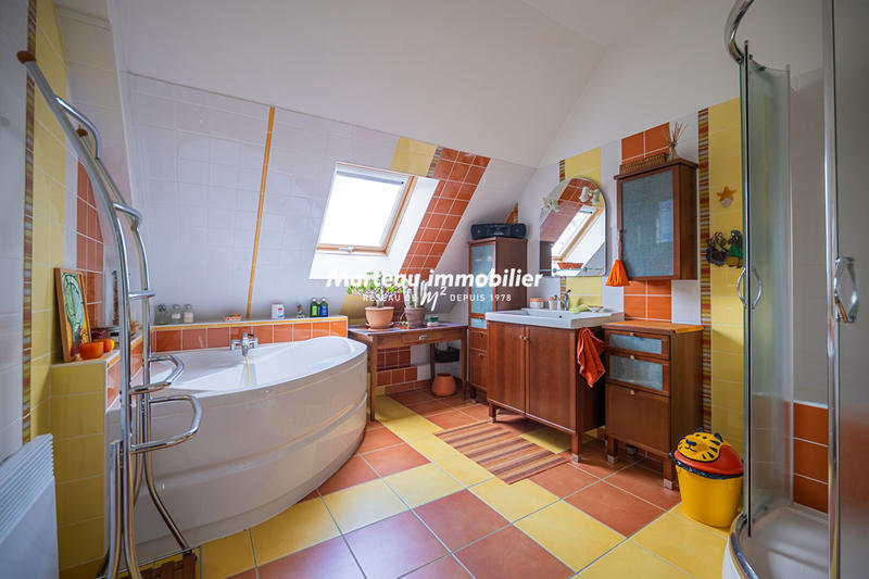 Maison - 186 m² - 7 pièces