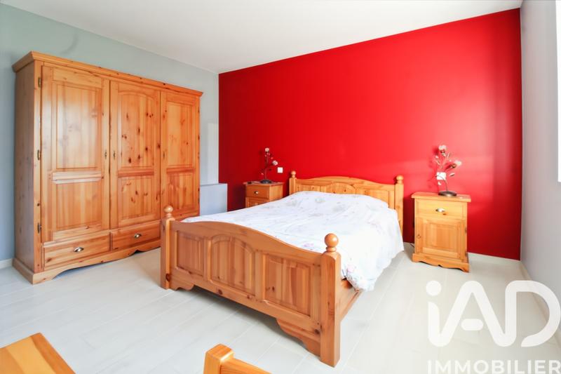 Maison - 235 m² - 7 pièces