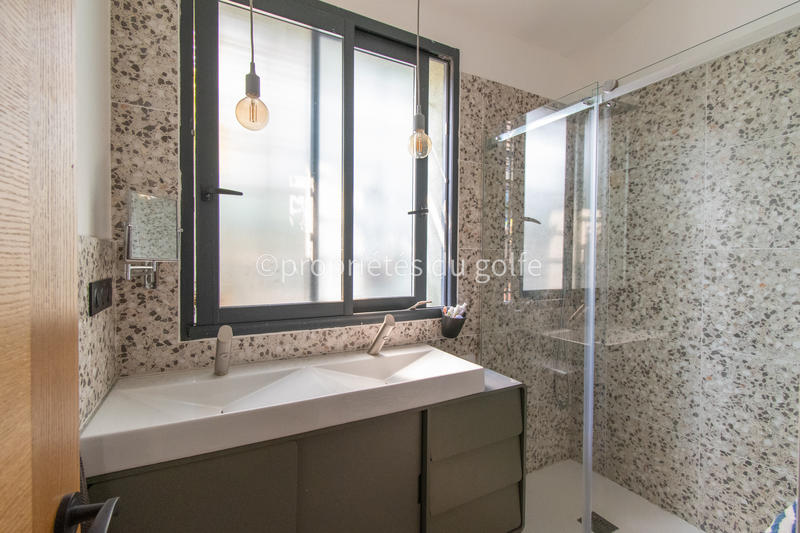 Maison - 169 m² - 6 pièces